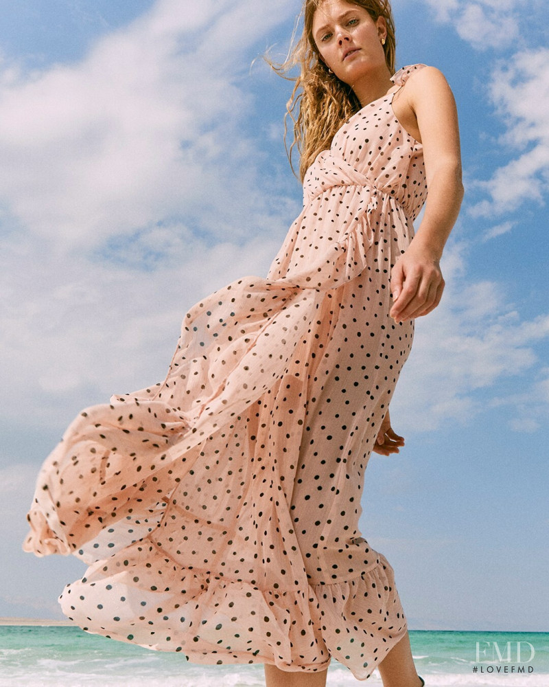 Constance Jablonski featured in  the Madewell Looks We Love lookbook for Spring 2019