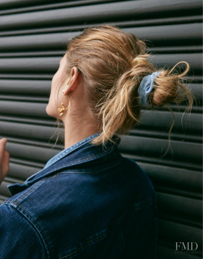 Constance Jablonski featured in  the Madewell Denim lookbook for Spring 2019