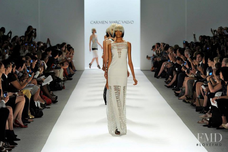 Carmen Marc Valvo fashion show for Spring/Summer 2014