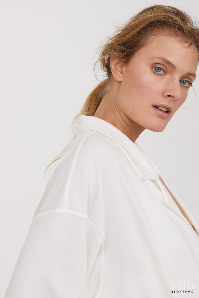 Constance Jablonski featured in  the H&M catalogue for Spring 2018