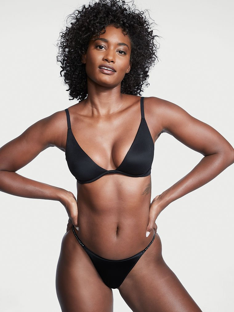 Melodie Monrose featured in  the Victoria\'s Secret catalogue for Winter 2021