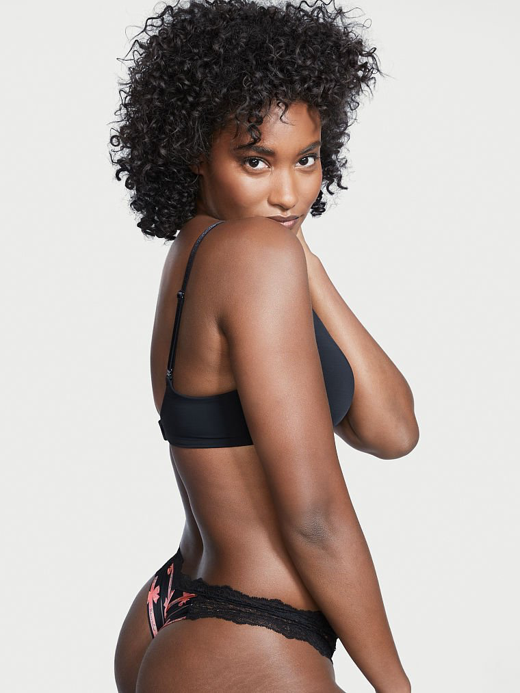 Melodie Monrose featured in  the Victoria\'s Secret catalogue for Winter 2021