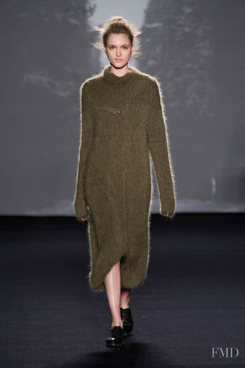 Jane Grybennikova featured in  the Uma Wang fashion show for Autumn/Winter 2014