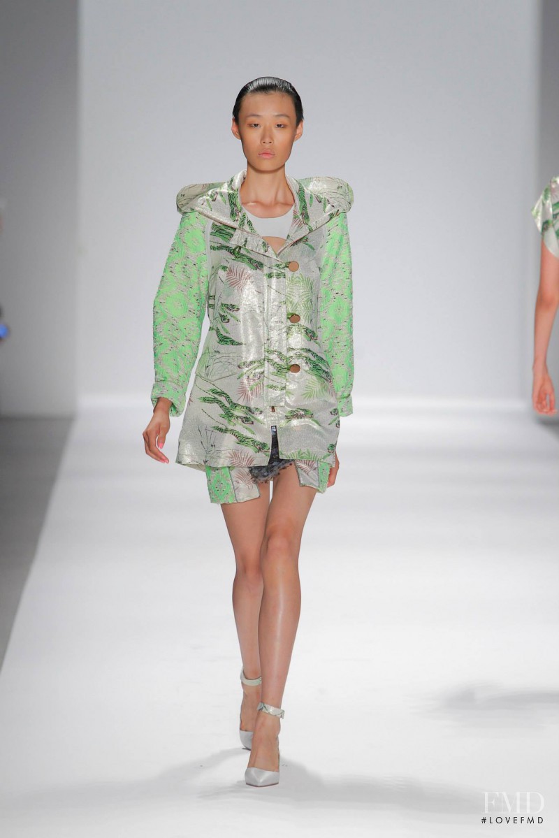 Meng Meng Wei featured in  the Custo Barcelona fashion show for Spring/Summer 2014