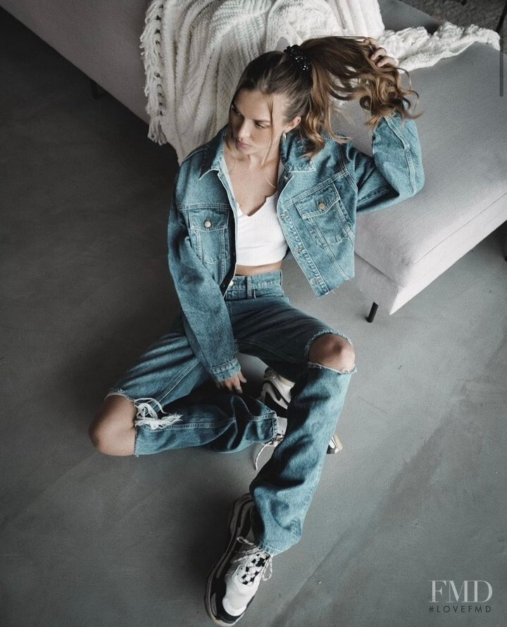 Josephine Skriver featured in  the Triarchy advertisement for Resort 2022