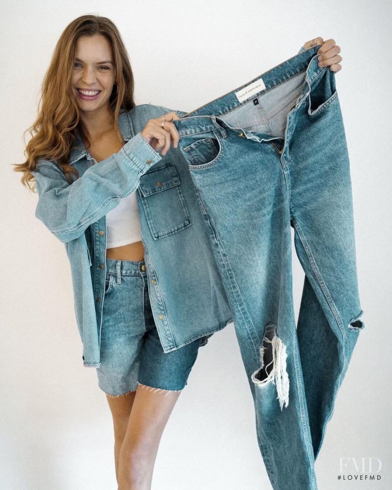 Josephine Skriver featured in  the Triarchy advertisement for Resort 2022
