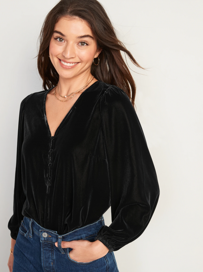 Daniela Lopez Osorio featured in  the Old Navy catalogue for Winter 2021