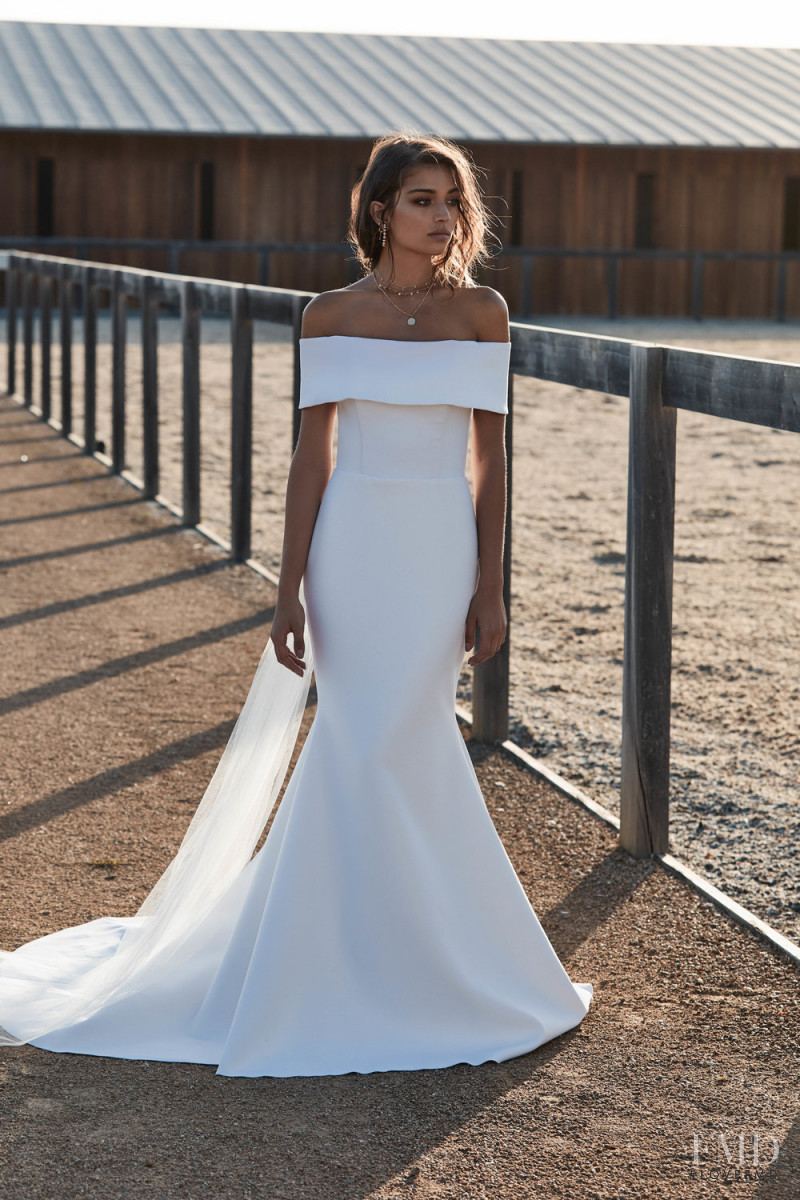 Daniela Lopez Osorio featured in  the One Day Bridal Chosen lookbook for Spring/Summer 2018