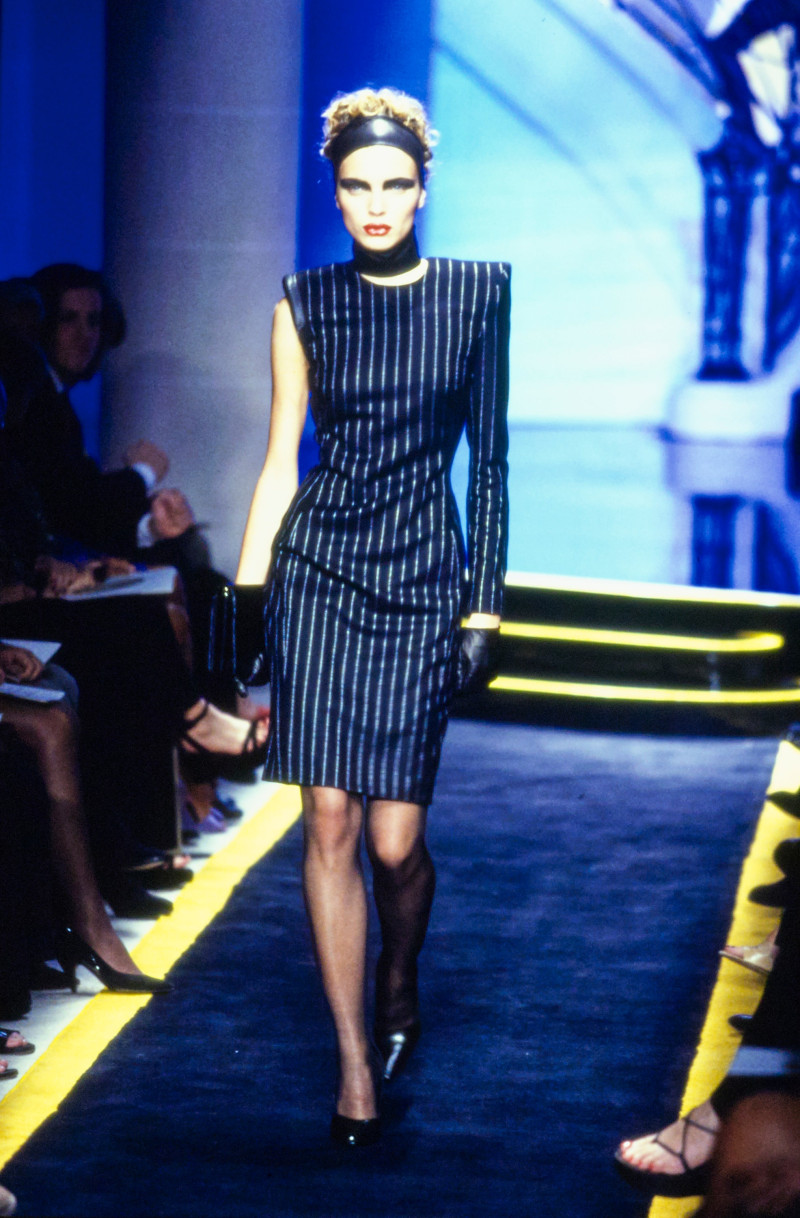 Atelier Versace fashion show for Autumn/Winter 1997