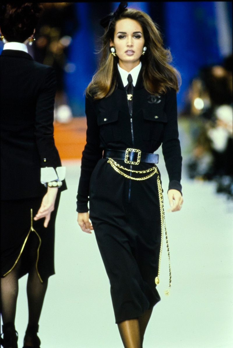 Gail Elliott featured in  the Chanel fashion show for Spring/Summer 1992