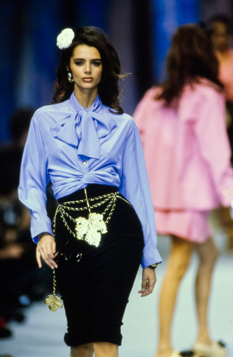 Heather Stewart-Whyte featured in  the Chanel fashion show for Spring/Summer 1992