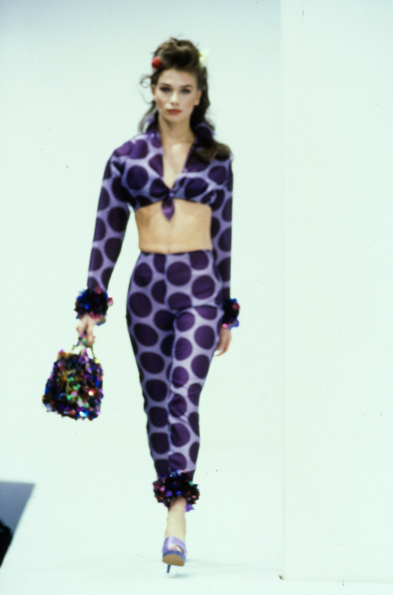 Angelika Kallio featured in  the Dolce & Gabbana fashion show for Spring/Summer 1992