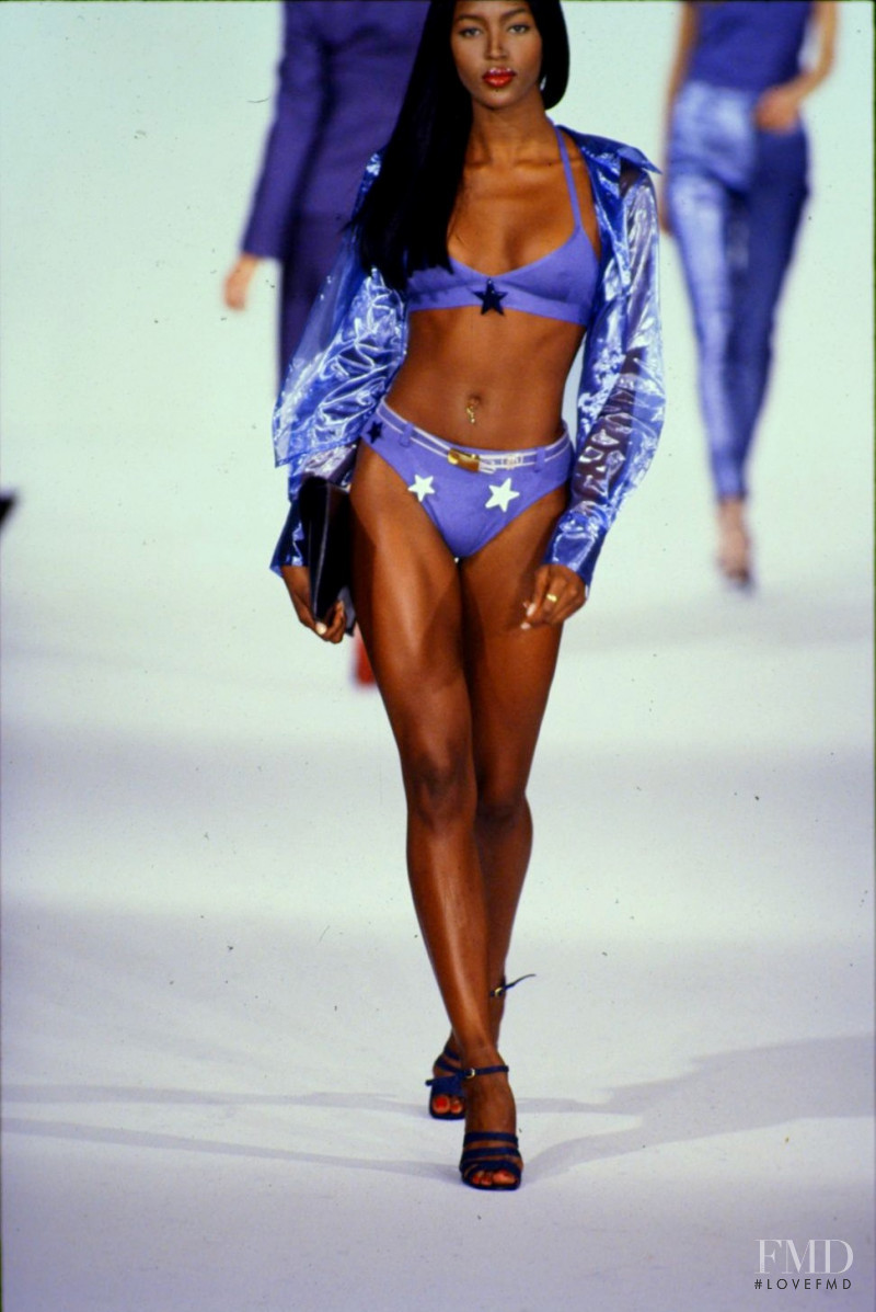Naomi Campbell featured in  the Marc Jacobs fashion show for Spring/Summer 1995