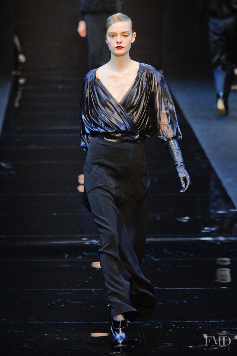 Nimuë Smit featured in  the Guy Laroche fashion show for Autumn/Winter 2012