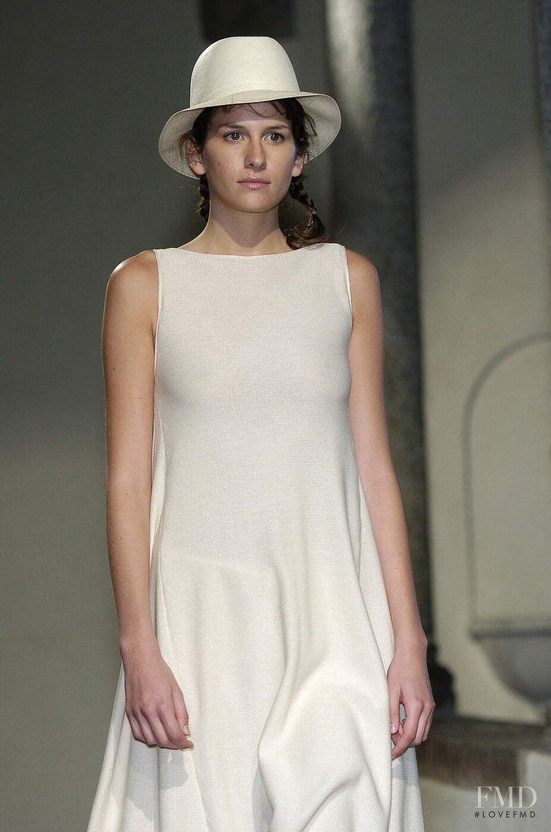 Sarah Schulze featured in  the Daniela Gregis fashion show for Spring/Summer 2005