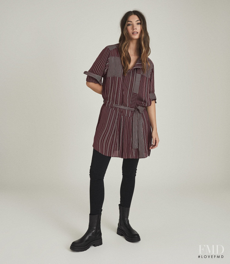 Lorena Rae featured in  the Reiss catalogue for Spring/Summer 2021