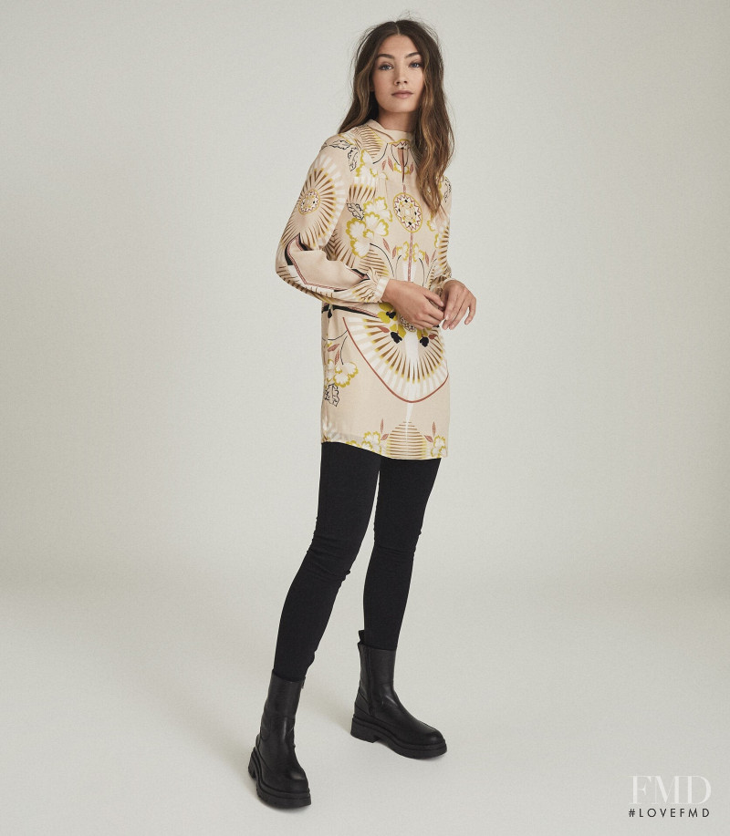 Lorena Rae featured in  the Reiss catalogue for Spring/Summer 2021