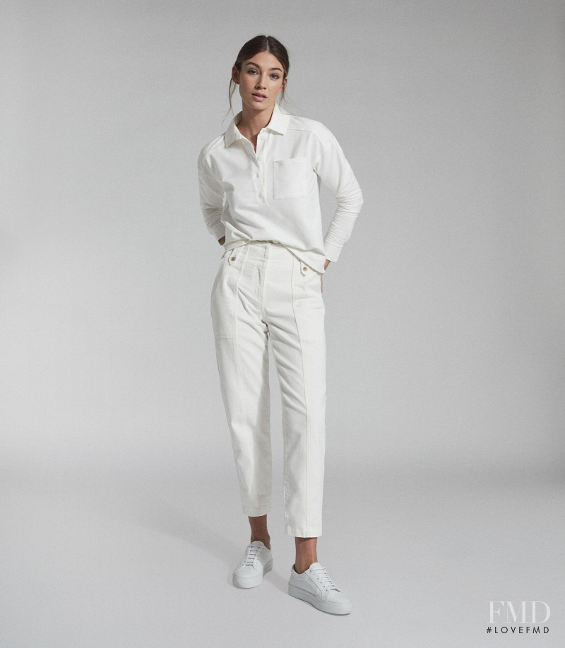 Lorena Rae featured in  the Reiss catalogue for Spring/Summer 2021