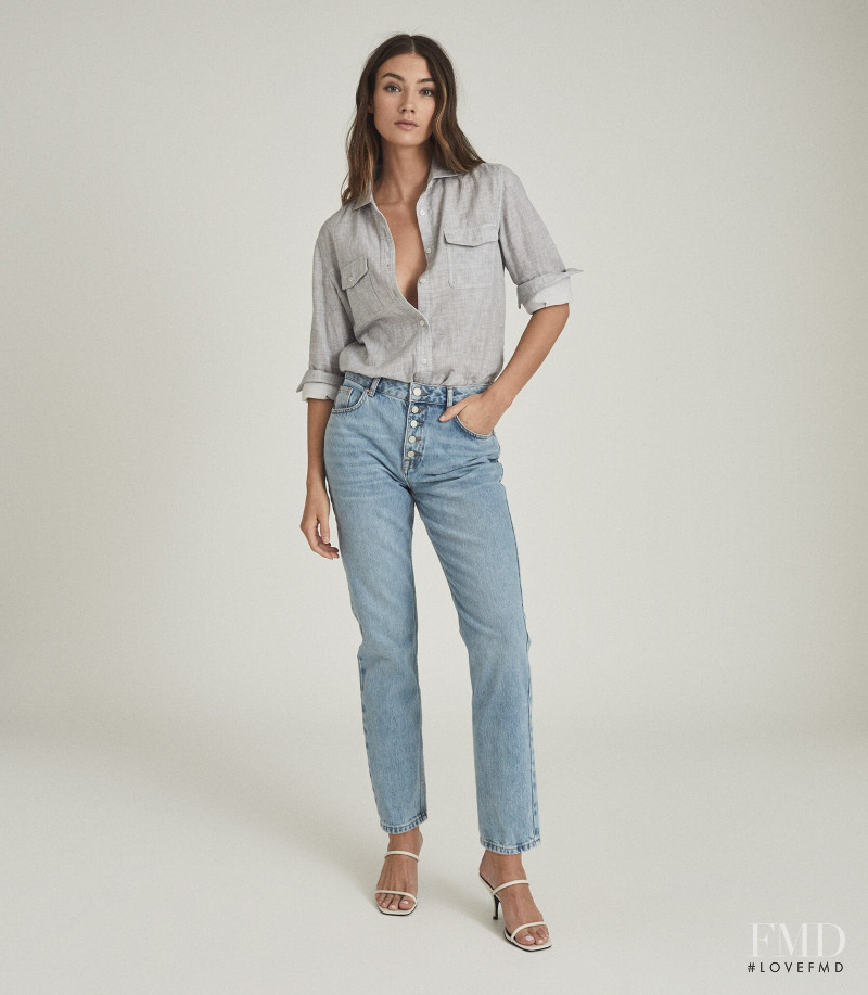 Lorena Rae featured in  the Reiss catalogue for Spring/Summer 2021