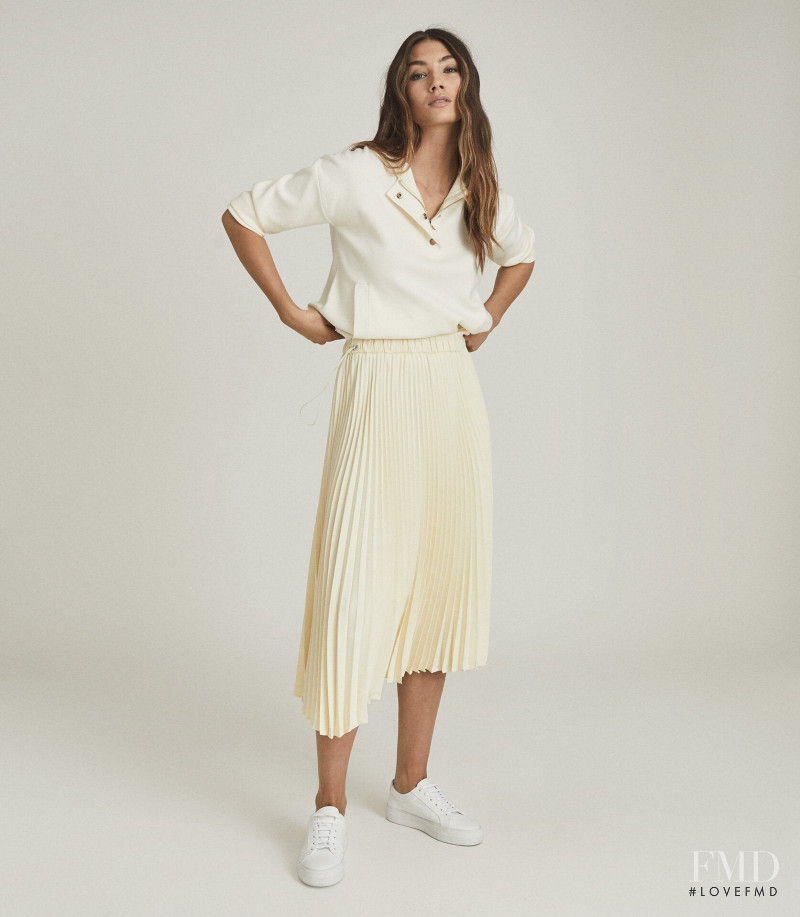 Lorena Rae featured in  the Reiss catalogue for Spring/Summer 2021