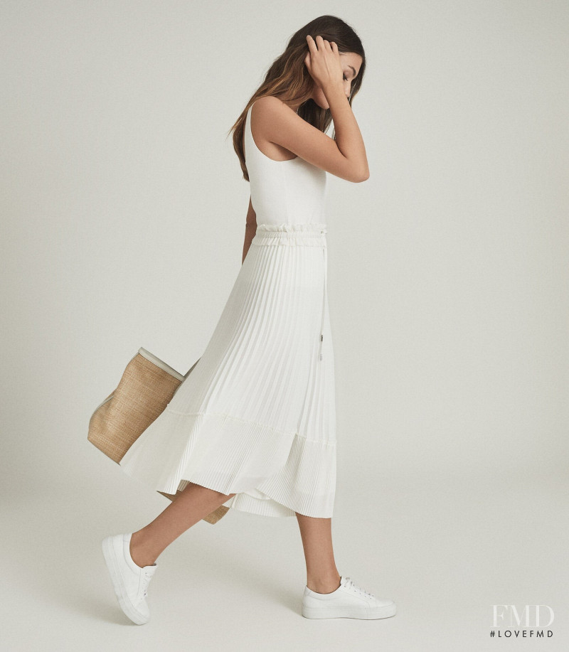 Lorena Rae featured in  the Reiss catalogue for Spring/Summer 2021