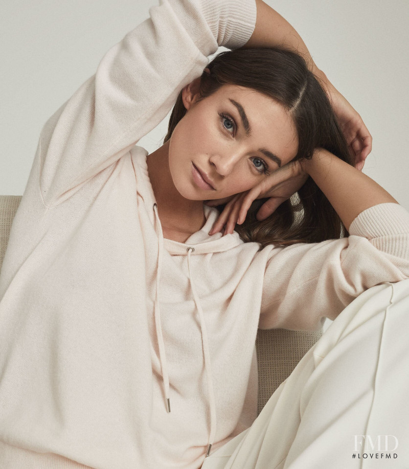 Lorena Rae featured in  the Reiss catalogue for Spring/Summer 2021