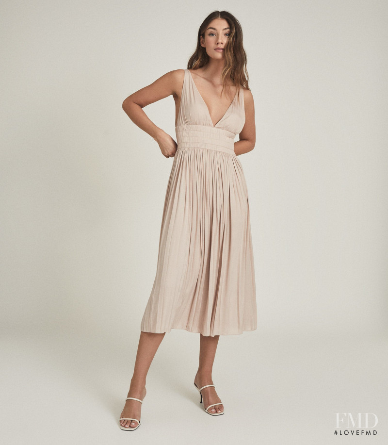 Lorena Rae featured in  the Reiss catalogue for Spring/Summer 2021