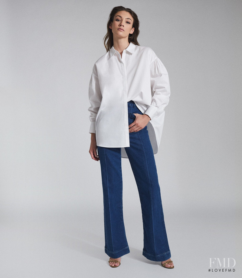 Lorena Rae featured in  the Reiss catalogue for Spring/Summer 2021