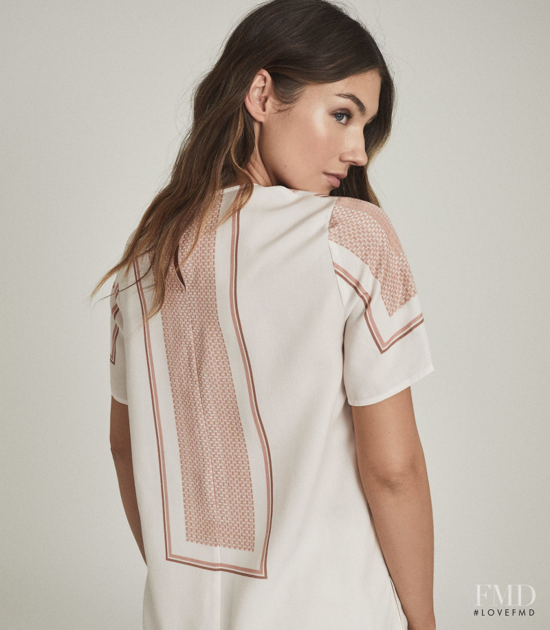 Lorena Rae featured in  the Reiss catalogue for Spring/Summer 2021