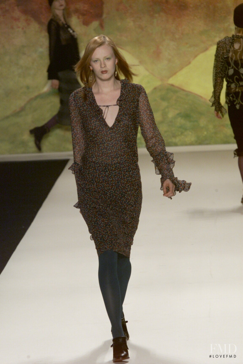 Karen Elson featured in  the Anna Sui fashion show for Autumn/Winter 2000