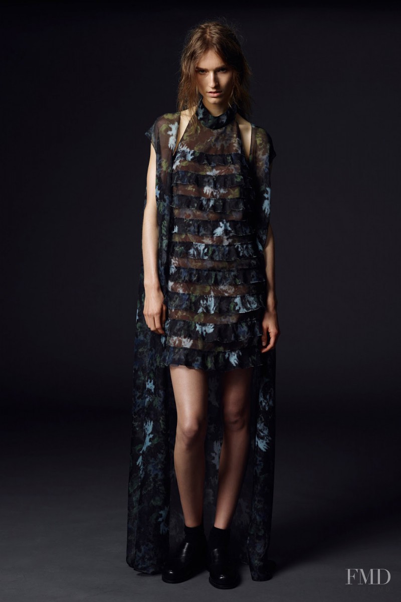 Manuela Frey featured in  the Vera Wang fashion show for Resort 2015