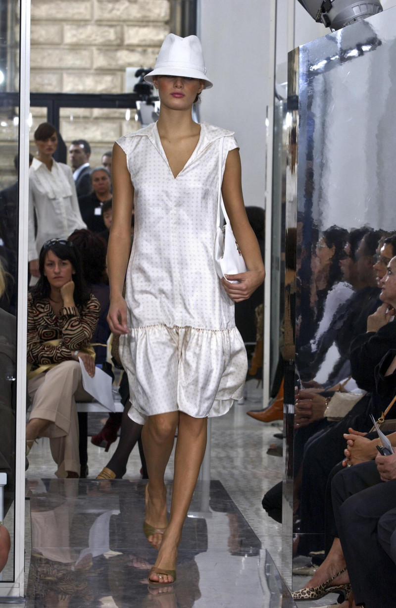 Isabeli Fontana featured in  the Trussardi fashion show for Spring/Summer 2002