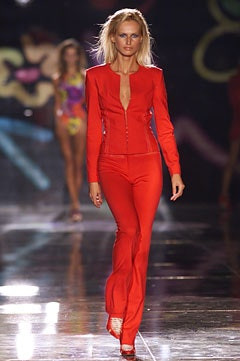 Versace fashion show for Spring/Summer 2002