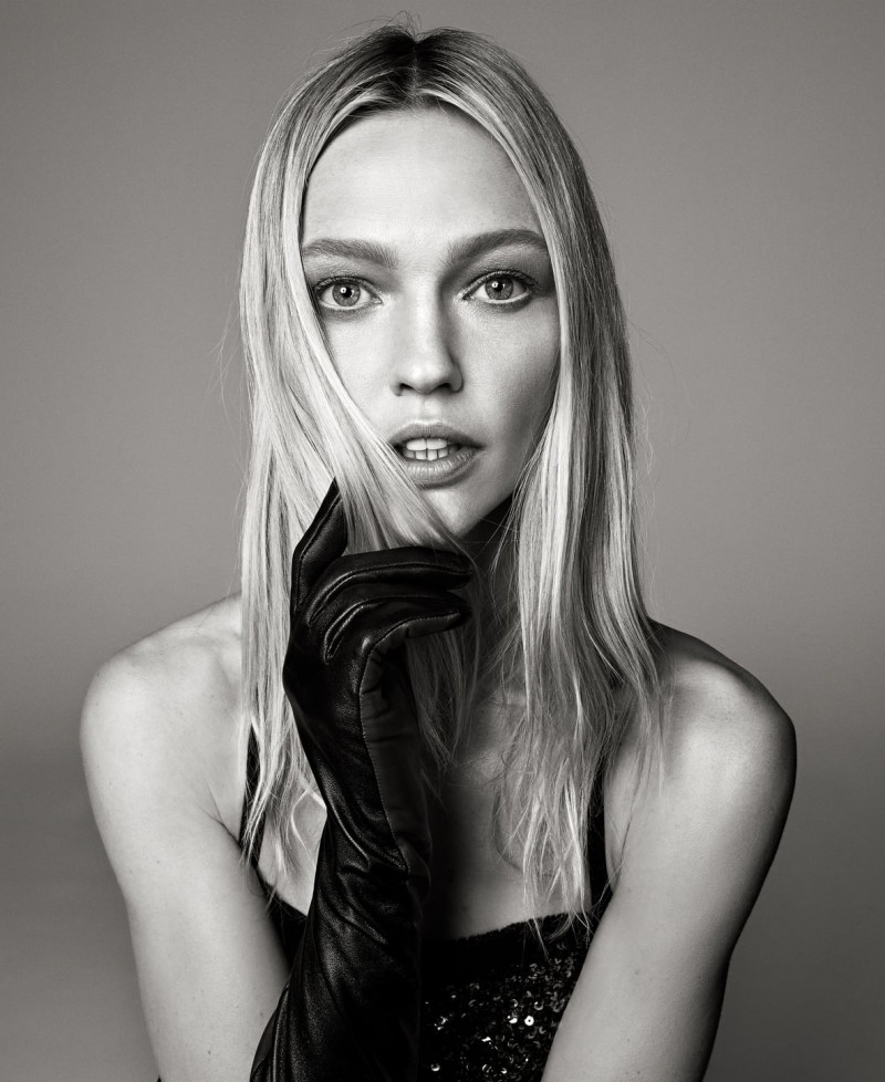 Sasha Pivovarova featured in  the Zara Studio advertisement for Autumn/Winter 2021