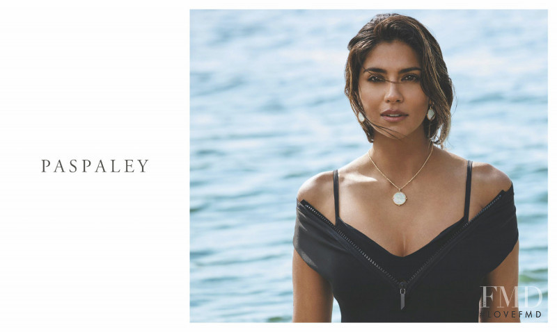 Paspaley advertisement for Autumn/Winter 2021