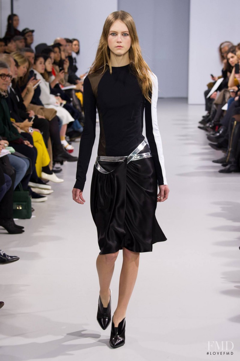 Julie Hoomans featured in  the Paco Rabanne fashion show for Autumn/Winter 2014
