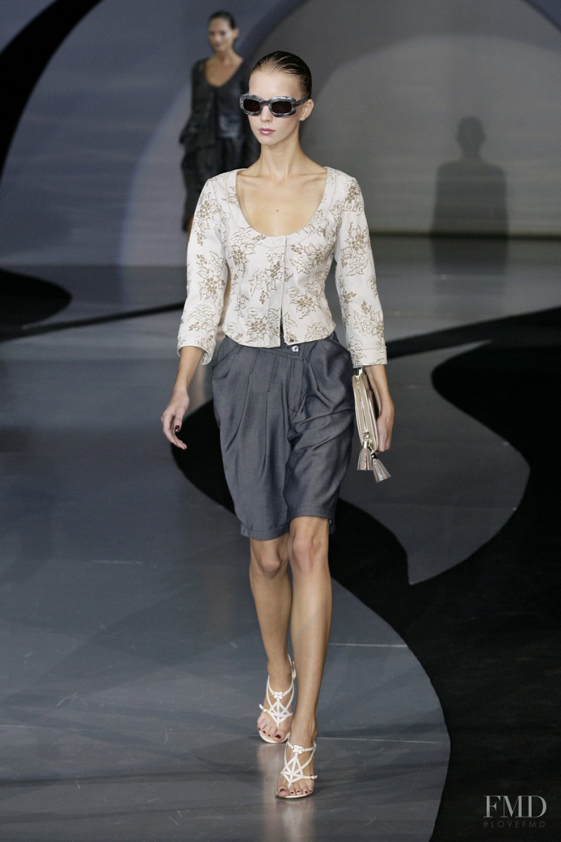 Uliana Tikhova featured in  the Emporio Armani fashion show for Spring/Summer 2009