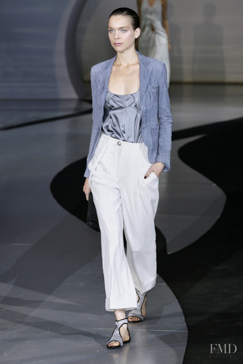 Kim Noorda featured in  the Emporio Armani fashion show for Spring/Summer 2009