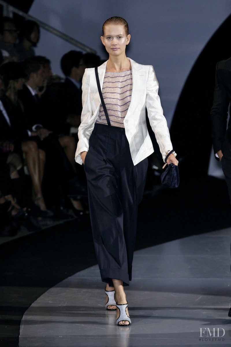 Jenny Strahl featured in  the Emporio Armani fashion show for Spring/Summer 2009