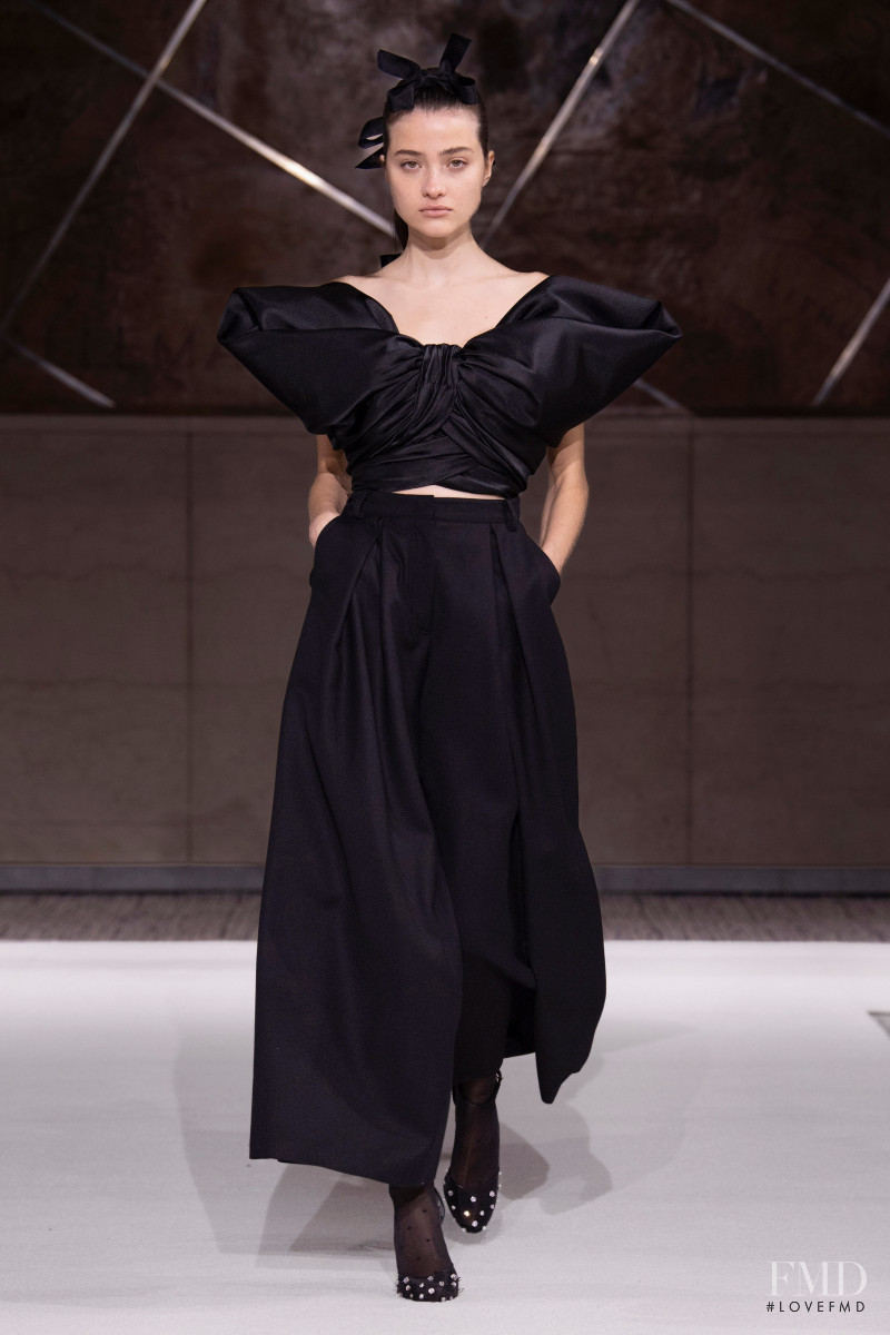 Giambattista Valli fashion show for Pre-Fall 2022