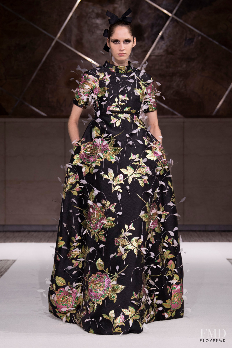 Giambattista Valli fashion show for Pre-Fall 2022