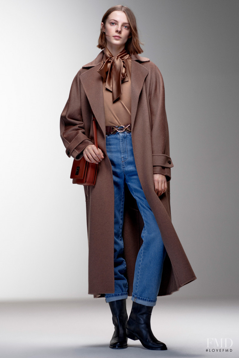 Max Mara lookbook for Pre-Fall 2022