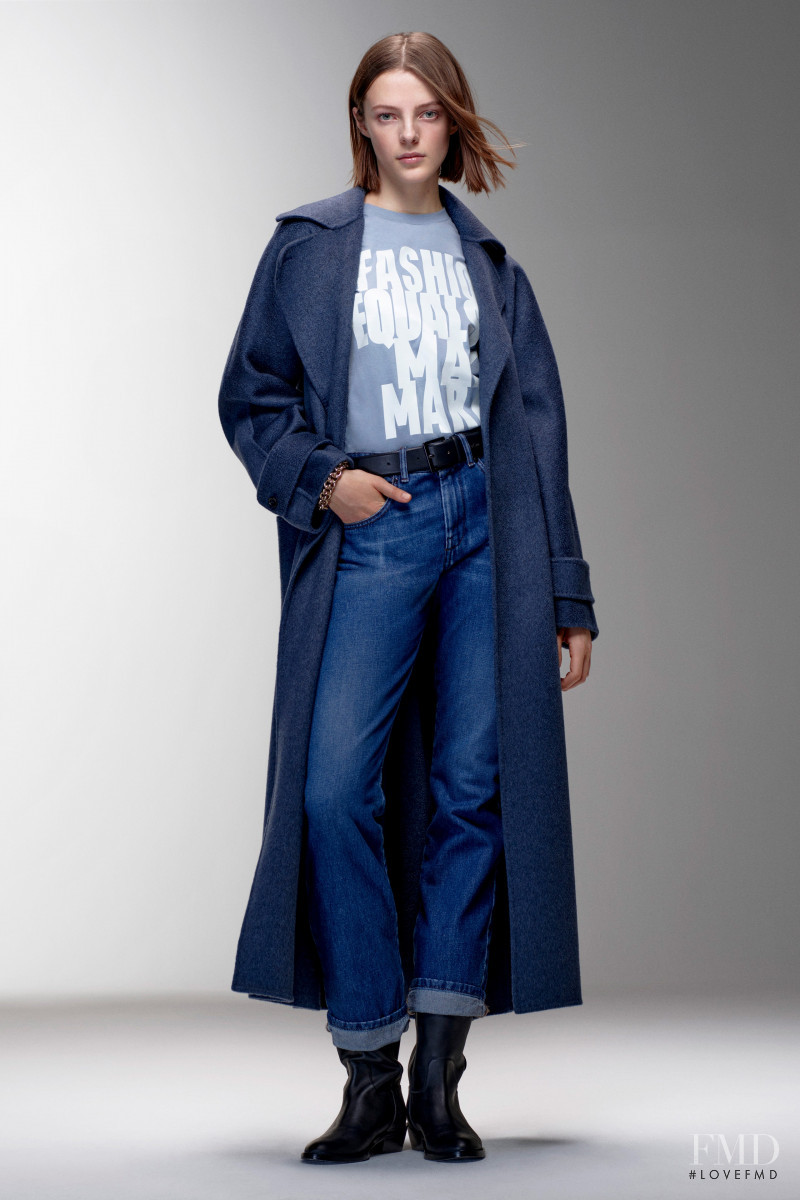 Max Mara lookbook for Pre-Fall 2022