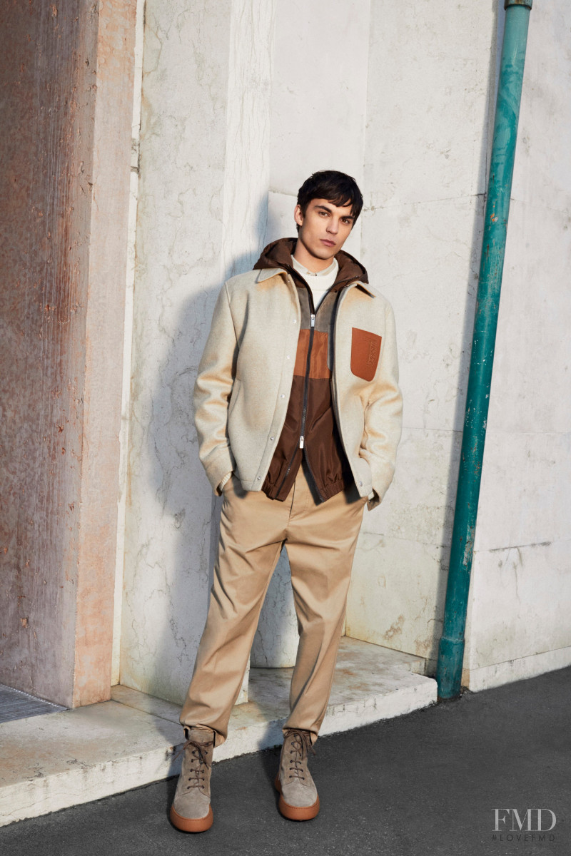 Tod\'s lookbook for Pre-Fall 2022