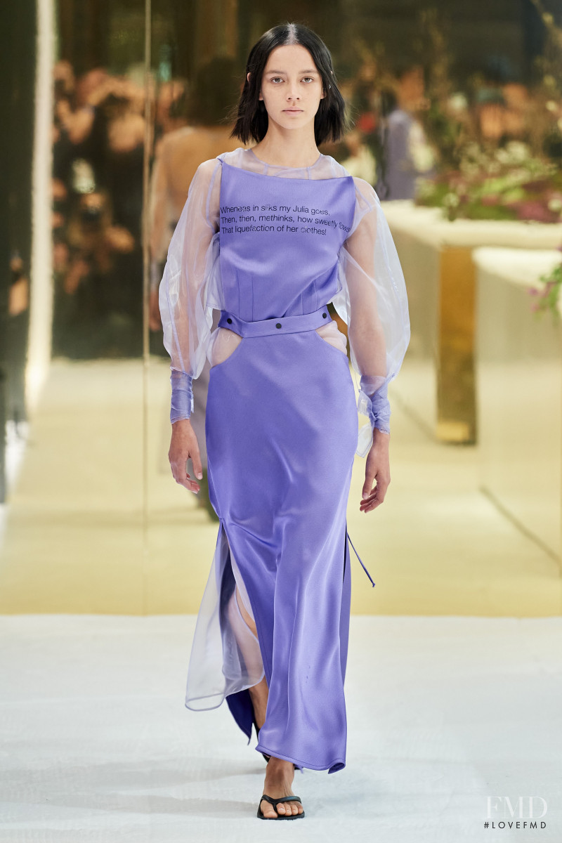 Karla Spetic fashion show for Resort 2022