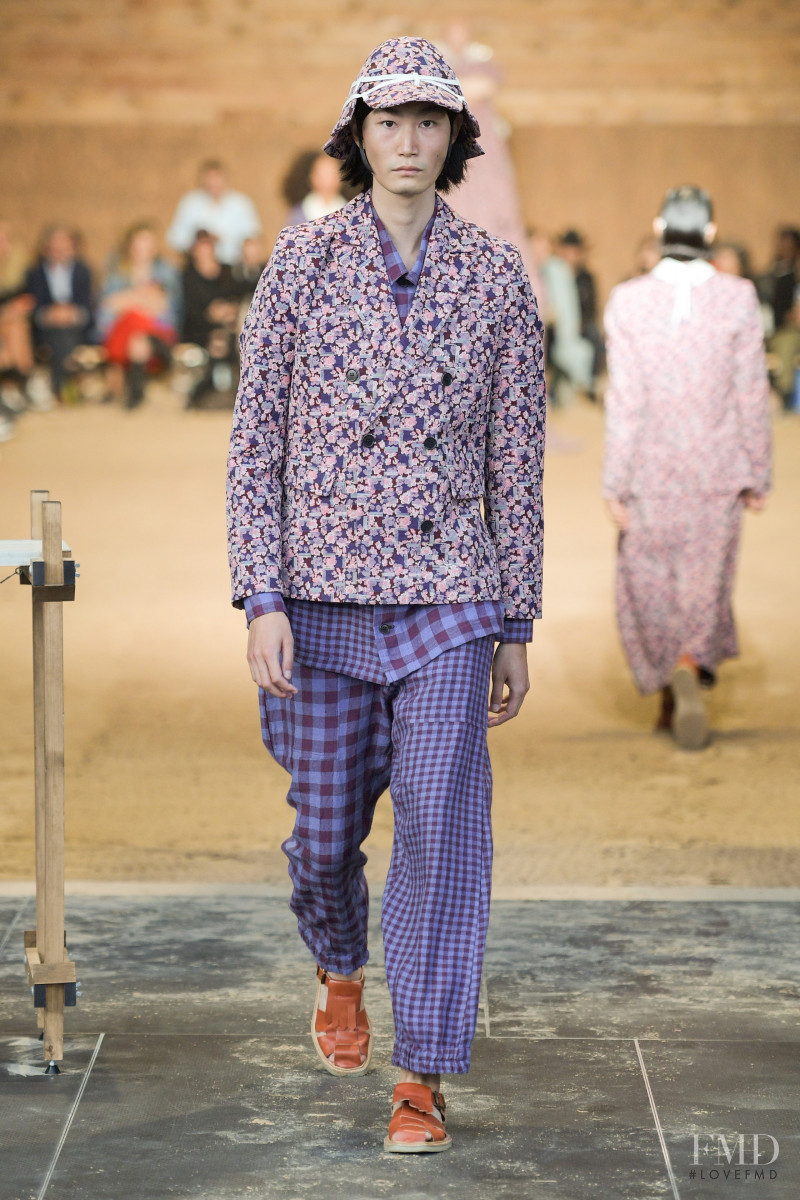 Henrik Vibskov fashion show for Spring/Summer 2022