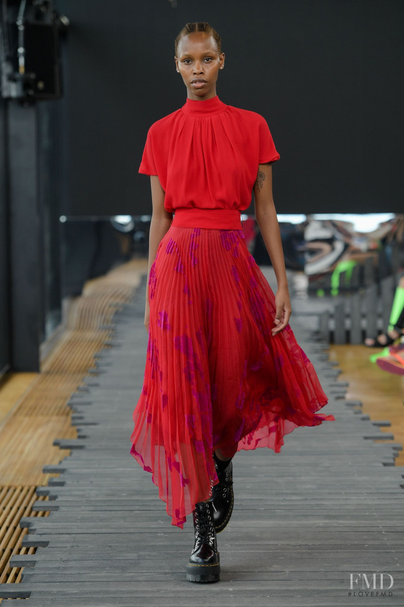 Teatum Jones fashion show for Spring/Summer 2022