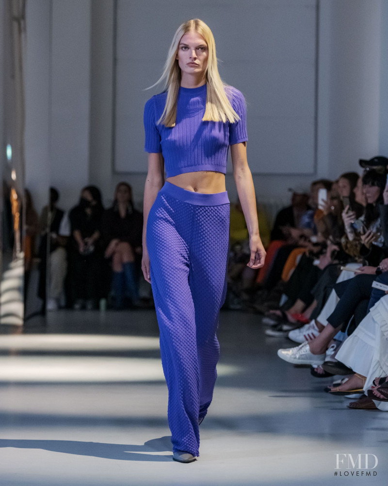 Remain fashion show for Spring/Summer 2022