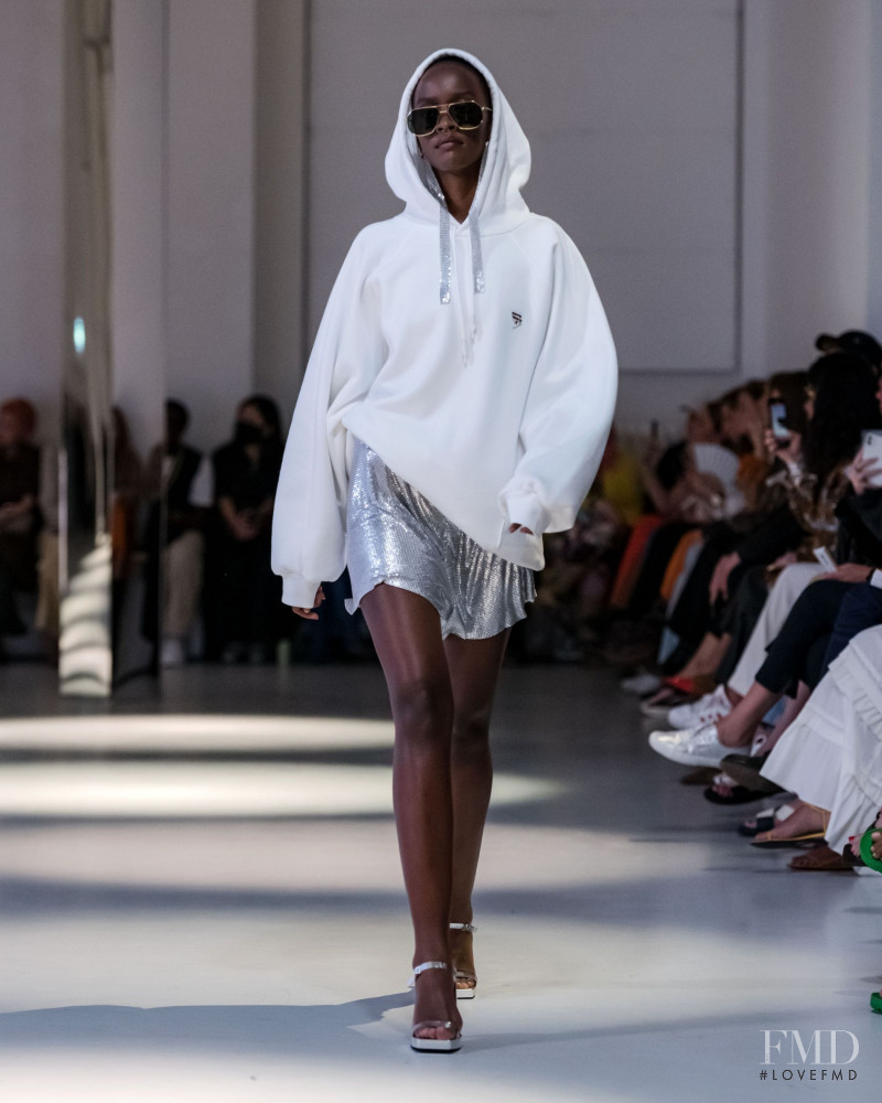 Remain fashion show for Spring/Summer 2022