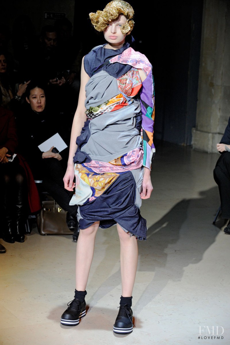 Eugenia Sizanyuk featured in  the Comme Des Garcons fashion show for Autumn/Winter 2011